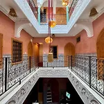 Riad Flottement Des Songes